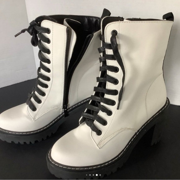 Women’s White Lace-Up Chunky Combat Ankle Boots. Sz 7. Never worn. - Picture 6 of 8
